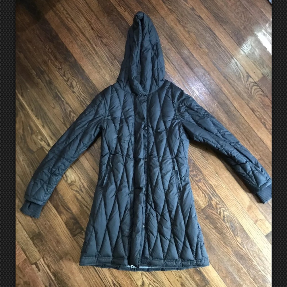 Moosejaw Women's Woodward Longer Down Jacket Black